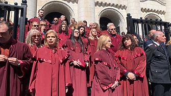 Мнозина твърдят че тоталитаризмът никога не си е тръгвал от