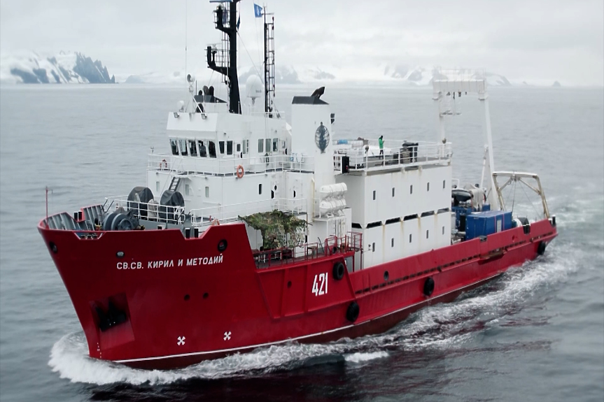 „В кадър“ по БНТ е документалният филм „Изследователи на ледения юг“ – наука в суровите условия на остров Ливингстън