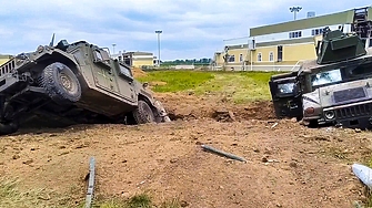 Няколко области в Западна Русия са били обстрелвани с артилерийски