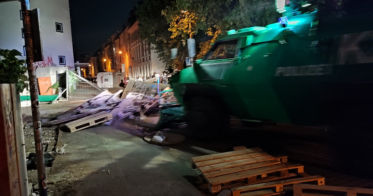 Лайпциг остава в извънредно положение и днес, след като през