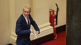 Кандидидат премиерът с втория мандат Николай Денков отрече информациите че МВР