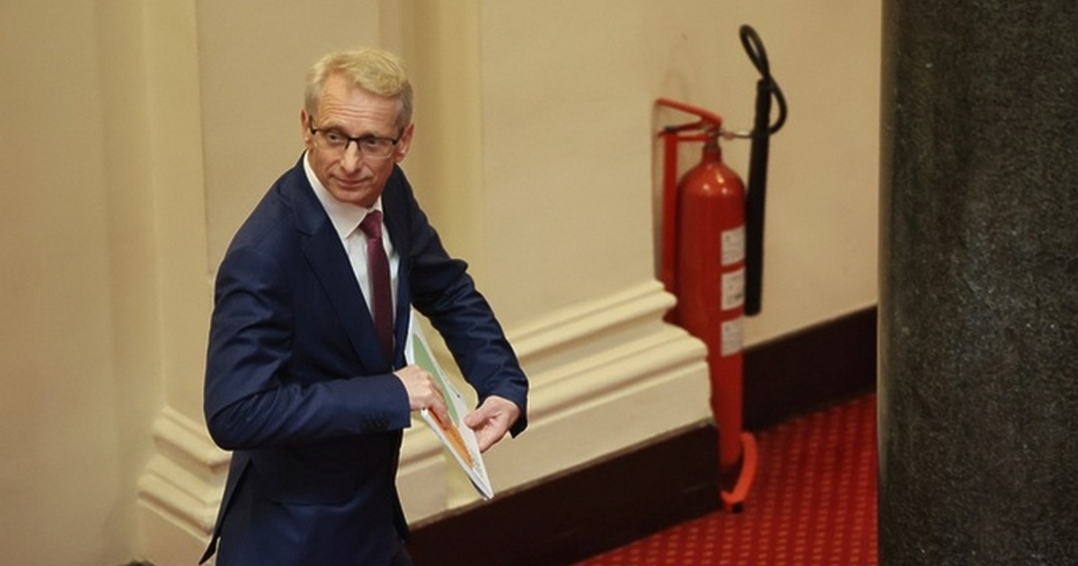 Кандидидат-премиерът с втория мандат Николай Денков отрече информациите, че МВР