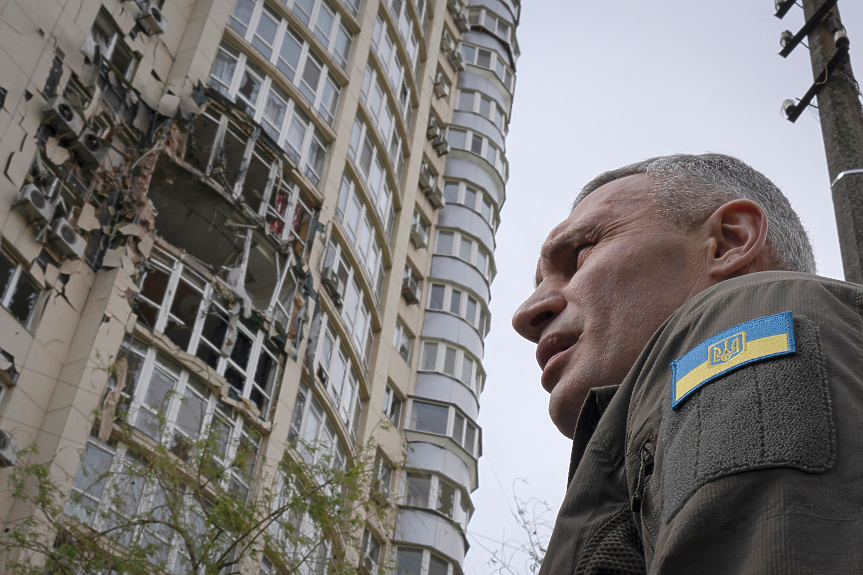 Експлозии в Киев - системата за ПВО е свалила повече от 40 дрона и ракети над столицата