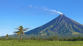 Повече от 12 000 души бяха принудени да напуснат домовете