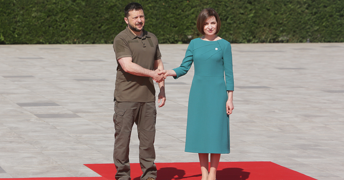 Президентът на Украйна Володимир Зеленски се появи на Втората среща