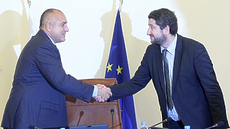 Откакто Продължаваме промяната Демократична България сформираха общо управление с