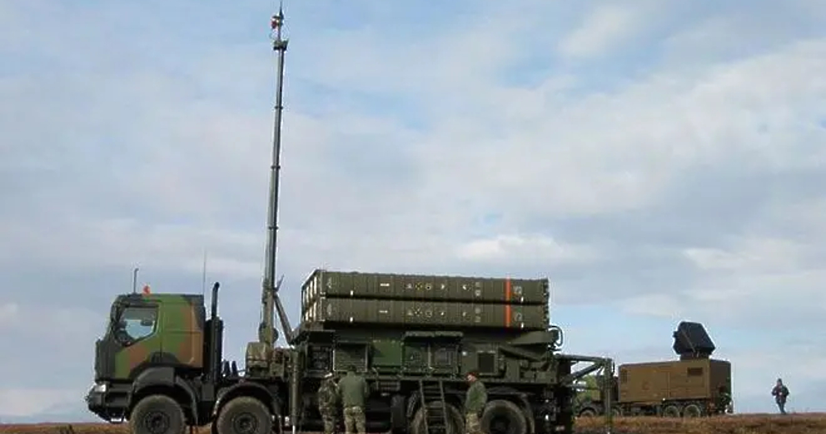 Система за противовъздушна отбрана САМП/Т  със среден обсег е доставена