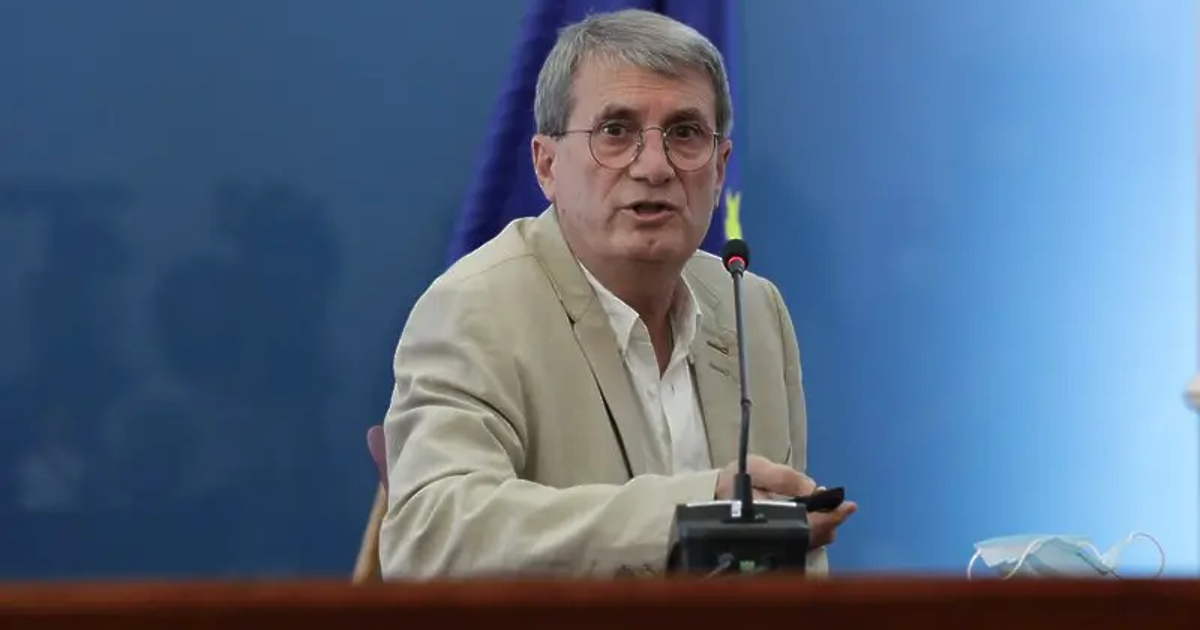 Министърът на здравеопазването проф. Хинко Хинков смята, че да се