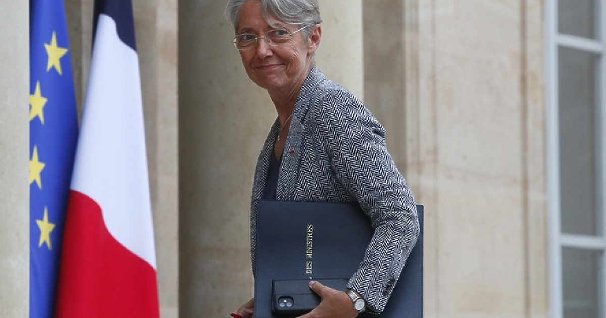 Франция иска да позволи на младите хора да се учат