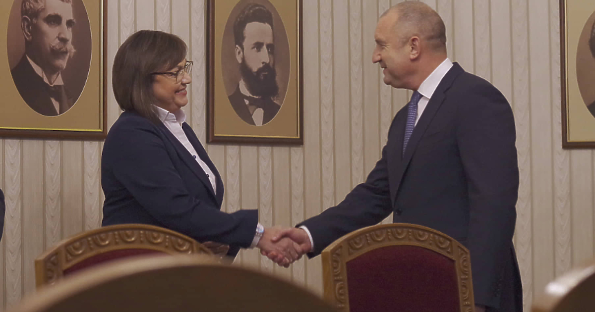 Румен Радев да покаже проекта си за изменения в Конституцията,