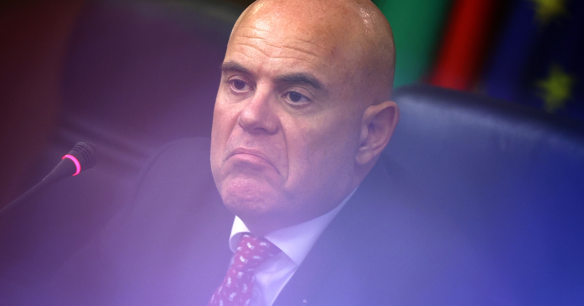 В рамките на текущата процедура по импийчмънта му в петък