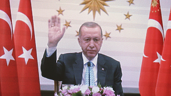 В телефонен разговор с германския канцлер Олаф Шолц днес турският