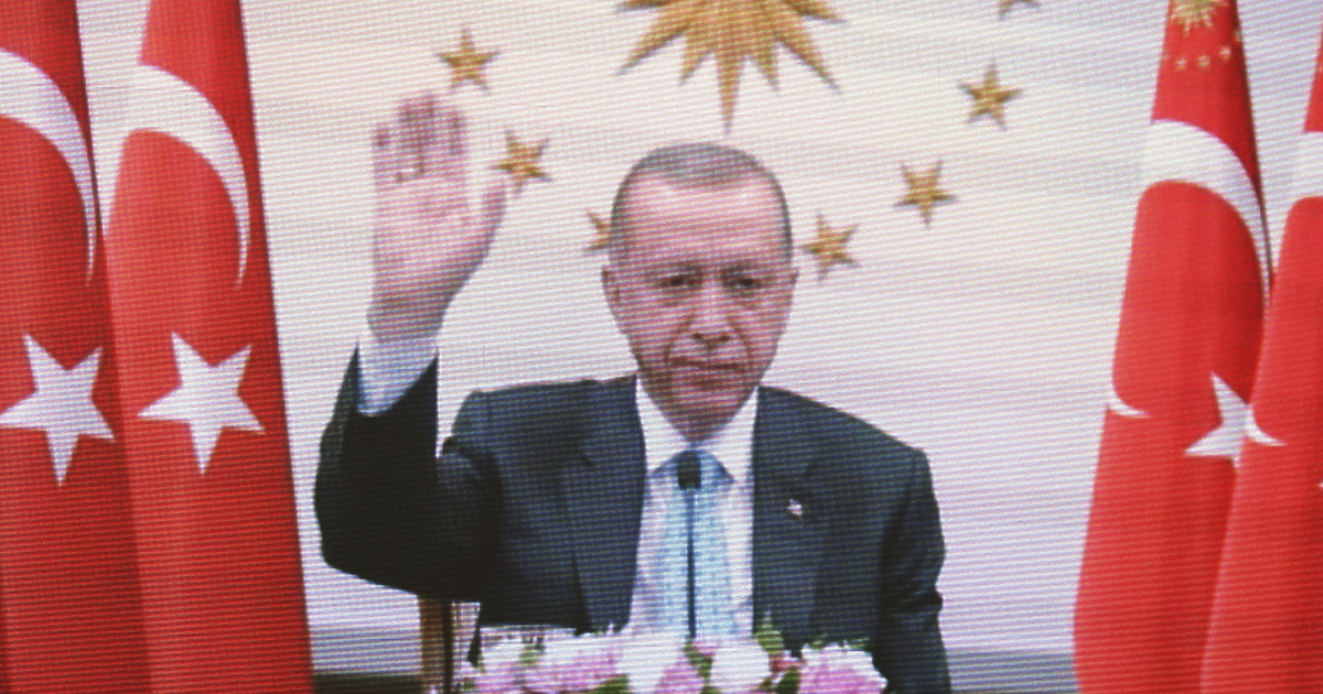 В телефонен разговор с германския канцлер Олаф Шолц днес турският