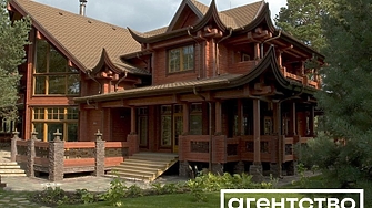 Медията Агентство Новости  публикува снимки на интериора на предполагаемия дворец на