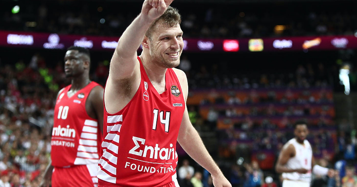 Преминаването на Александър Везенков от “Олимпиакос в “Сакраменто Кингс от