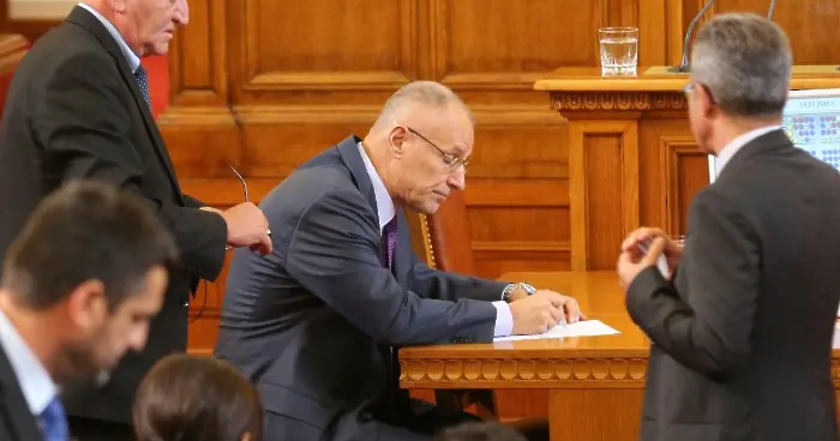 Парламентарната група на ПП-ДБ се срещнала с управителя на БНБ