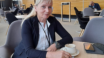 Непредвидени обстоятелства са задържали Елена Йончева в Брюксел и тя