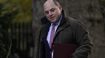 Британският министър на отбраната Бен Уолъс потвърди че планира да