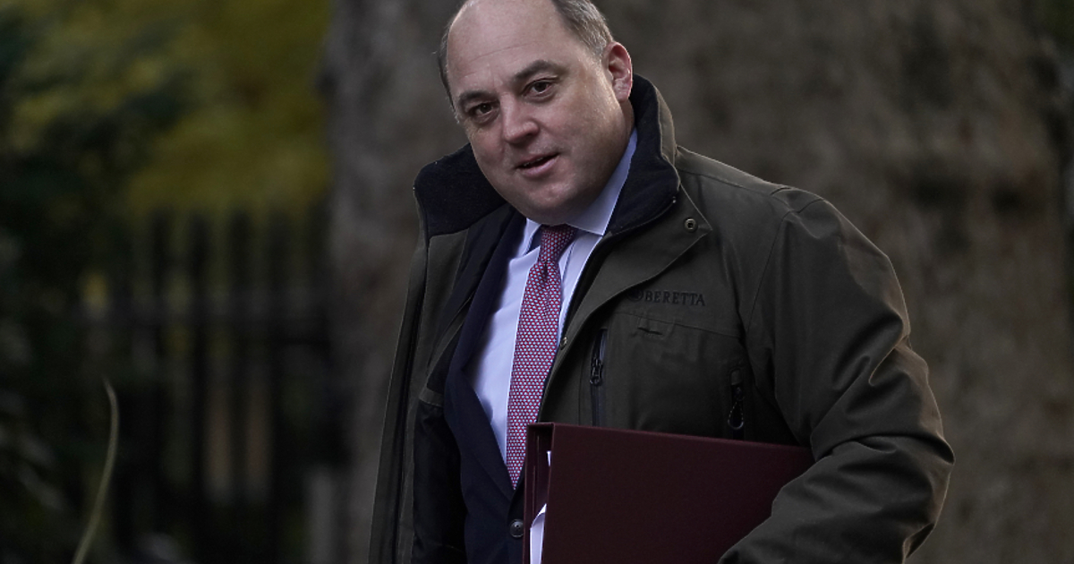 Британският министър на отбраната Бен Уолъс потвърди, че планира да