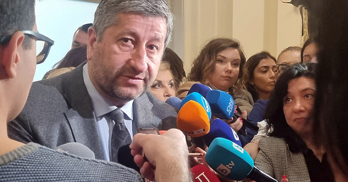 Висшият съдебен съвет заплашва влизането ни в Шенген, а Румен