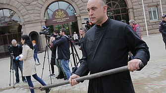 Странно лице което идваше пред ВСС да декларира подкрепа за