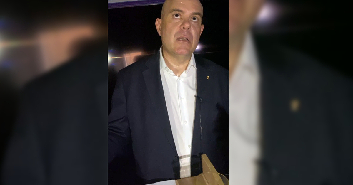 По информация на ПИК вследствие на палежа, токът е спрял