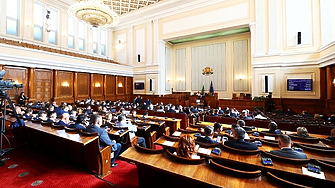 Парламентът избра Димитър Радев за шеф на БНБ Той бе
