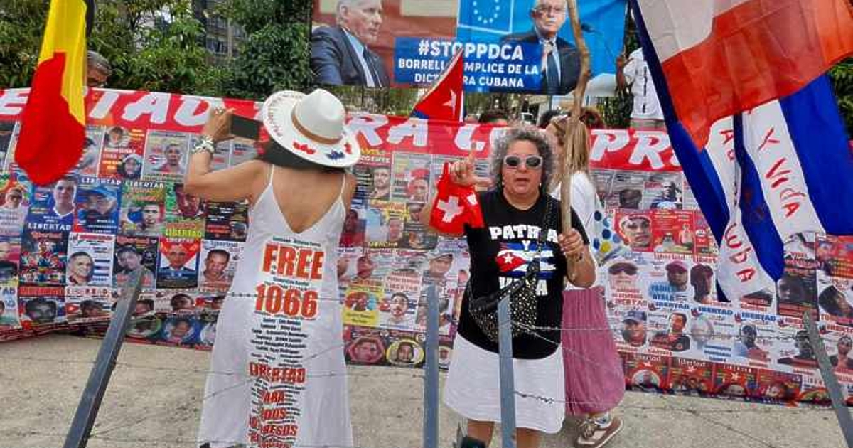 Куба без Канел, Европа без Борел!“С този лозунг няколко десетки