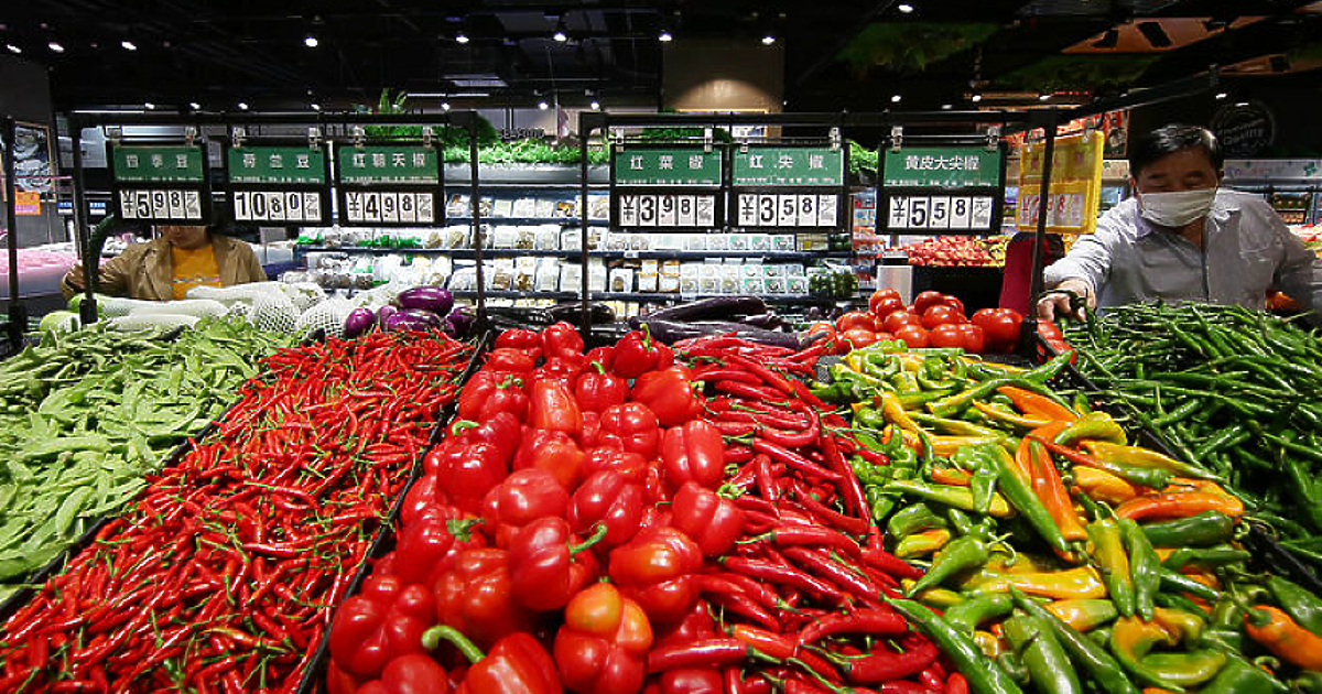 Потребителските цени в Китай са навлезли в дефлация през юли,