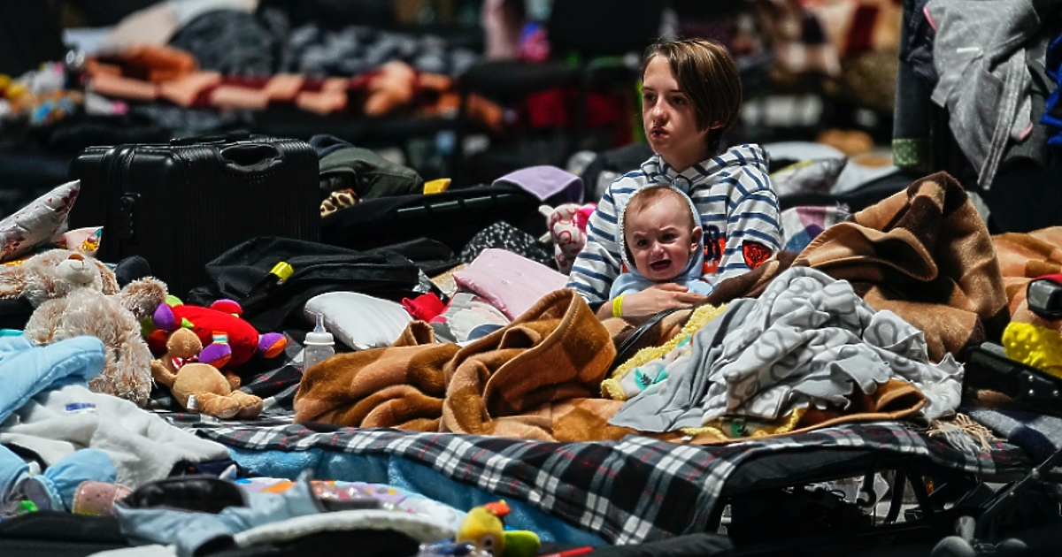 Общо 385 отведени в Русия украински деца са били върнати