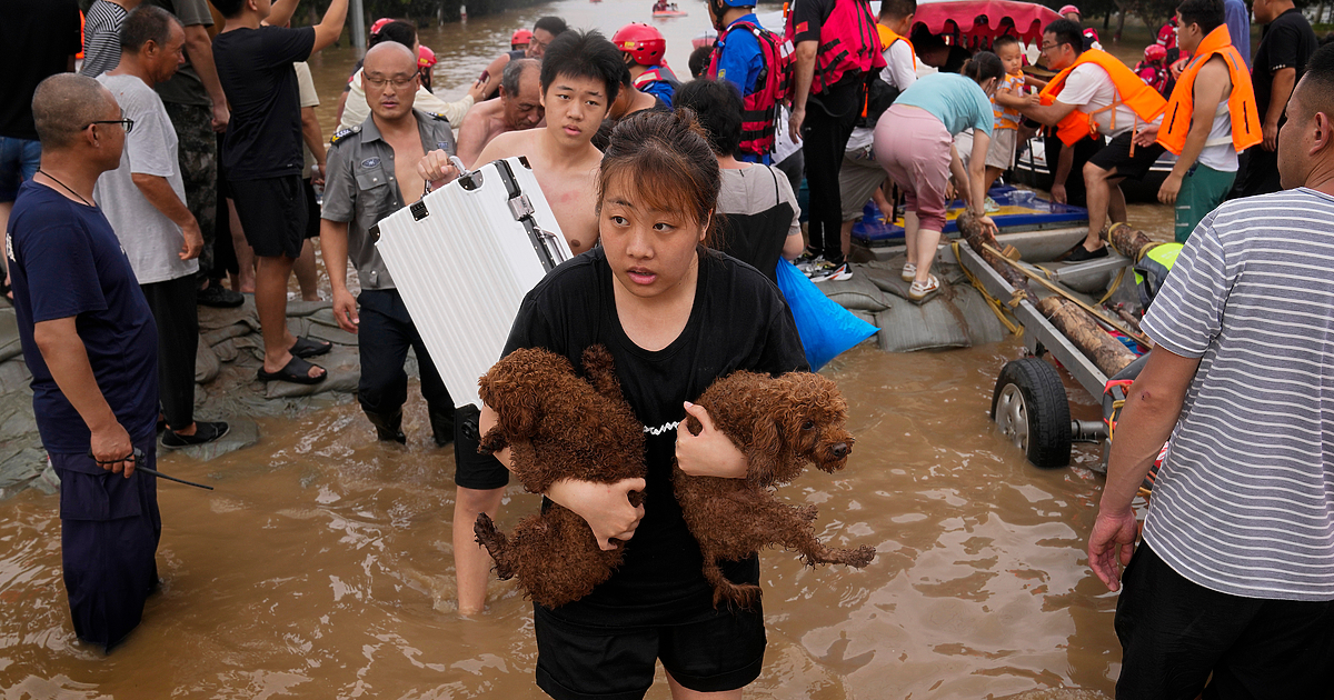 През последните няколко дни в Пекин паднаха най-силните дъждове от поне