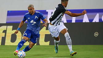 Левски разгроми с 6 0 Локомотив София в мач от третия