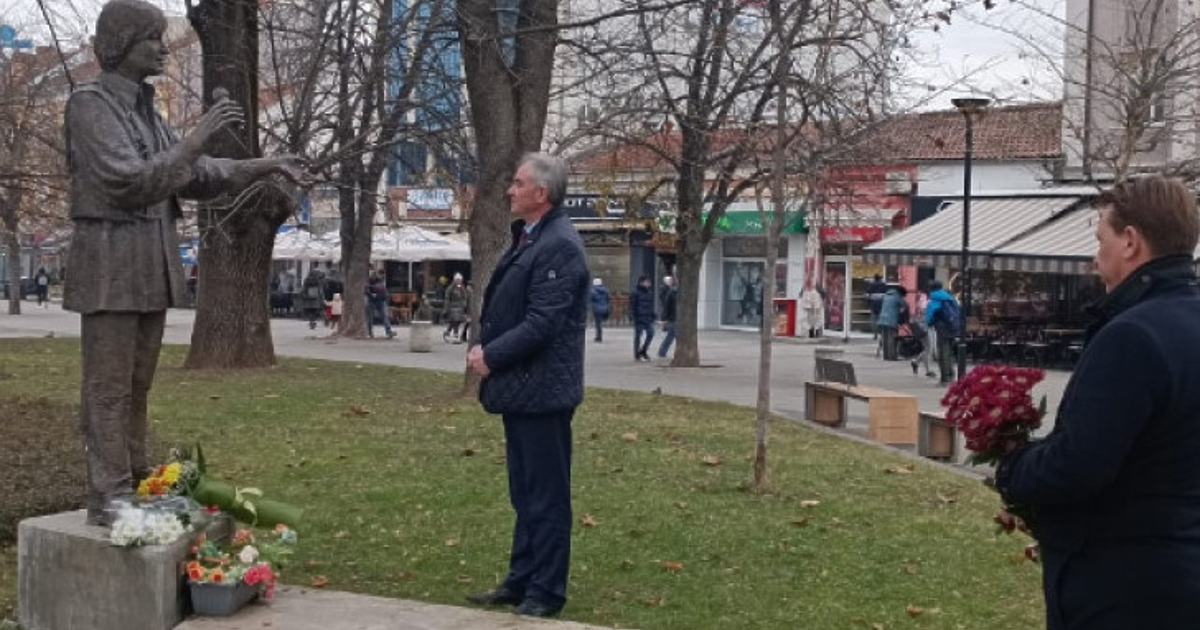 Моя страна, (моя България) е песен, композирана и изпята от