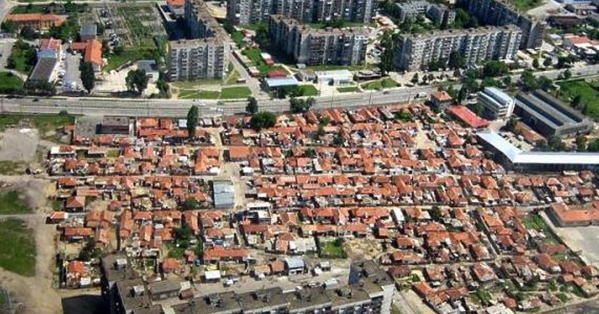 За  масов бой с участието на около 200 души в Казанлък