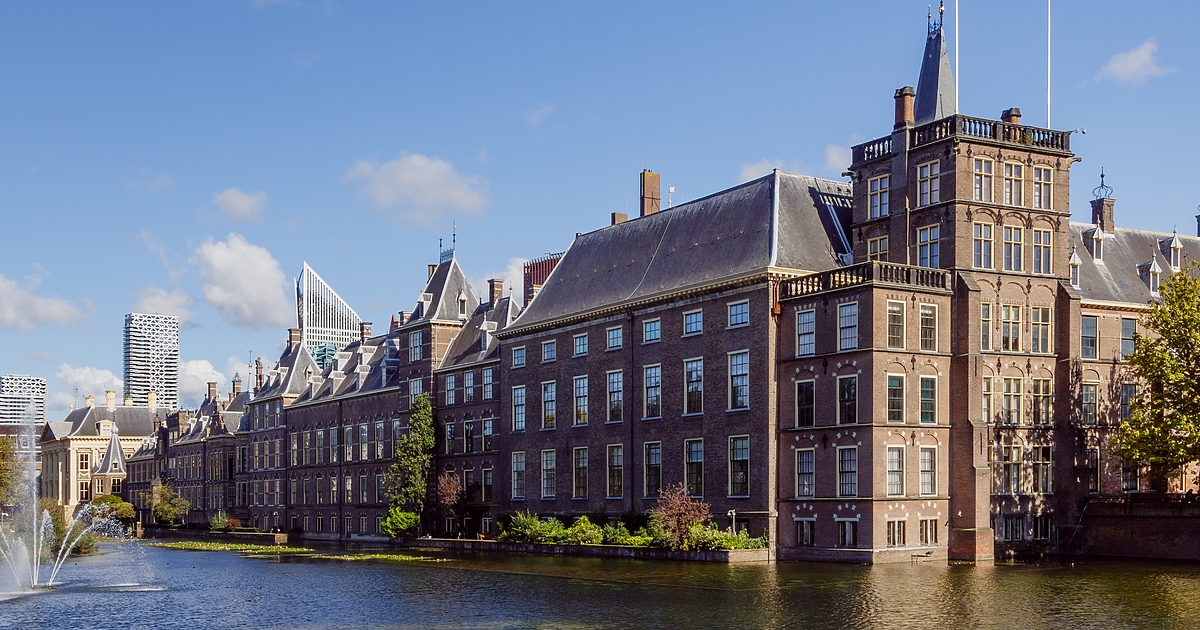 Икономиката на Нидерландия влезе в рецесия, свивайки се с 0,3%