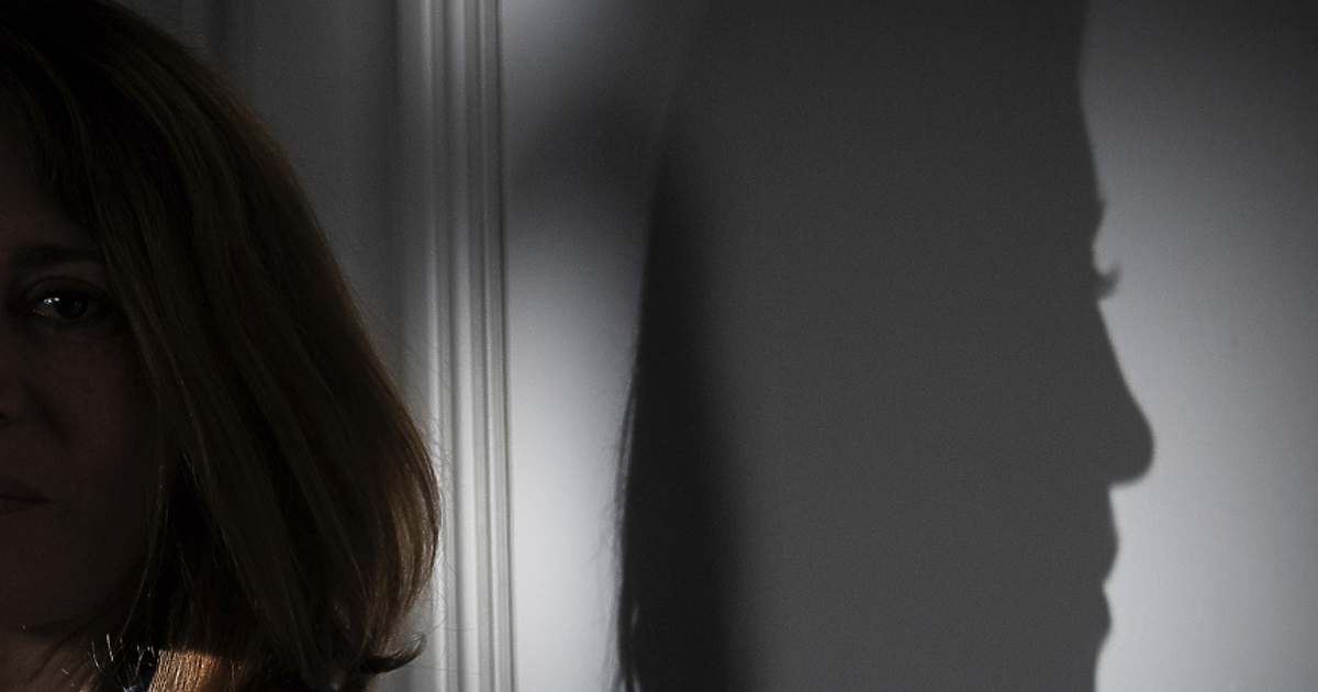 До всички политици: в с и ч к и български