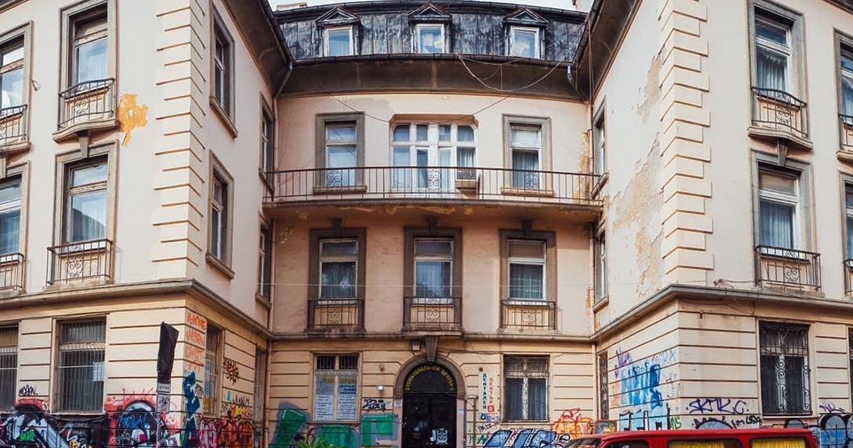 Красивата и емблематична сграда на ул. Иван Вазов“ 5 ще