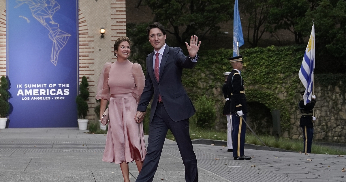 Канадският премиер Джъстин Трюдо обяви днес, че се разделя със