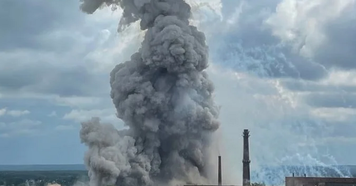 Мощен взрив е избухнал в оптико-механичен завод в Сергиев Посад в