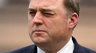 Британският министър на отбраната Бен Уолъс изигра ключова роля в