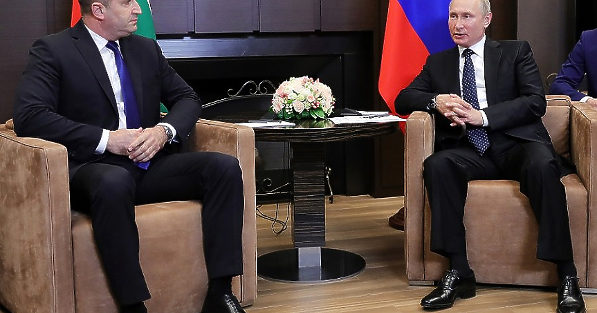 Президентът Румен Радев все по-остро и преднамерено се заявява като фронтмен на