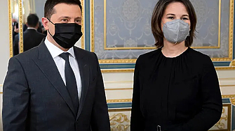 Германската външна министърка Аналена Бербок защити нападенията с дрон над