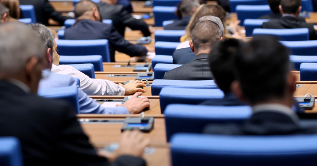 Ротацията, която е съществен елемент от конструкцията на управляващото мнозинство,