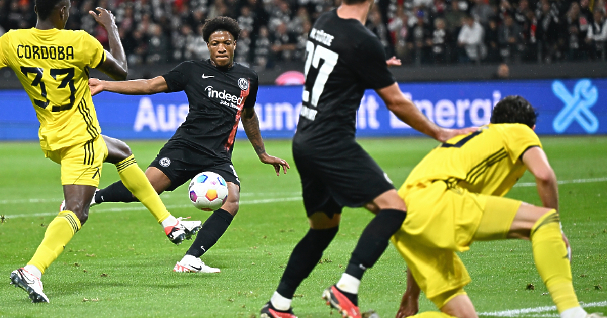 Айнтрахт (Франкфурт) обяви в социалните мрежи, че е дарил 1899