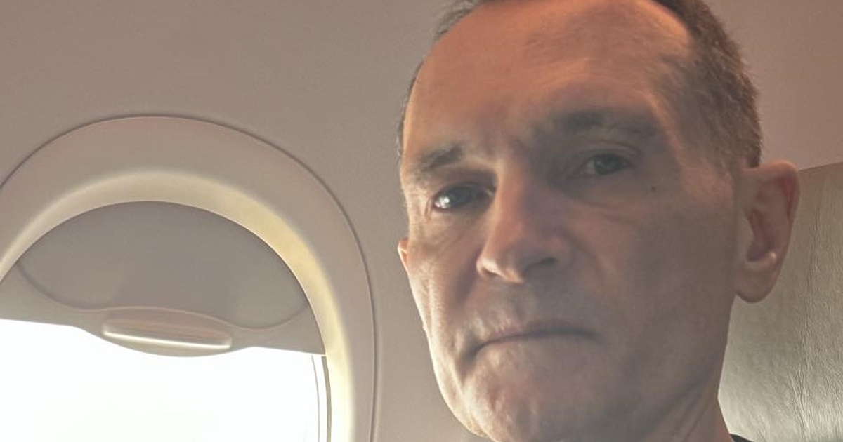 Днес се прибирам. Ще кацна в София в около 15:30