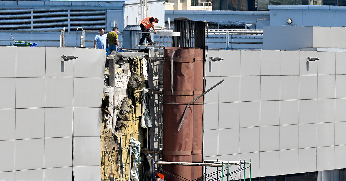 Един дрон се е разбил в строяща се сграда в