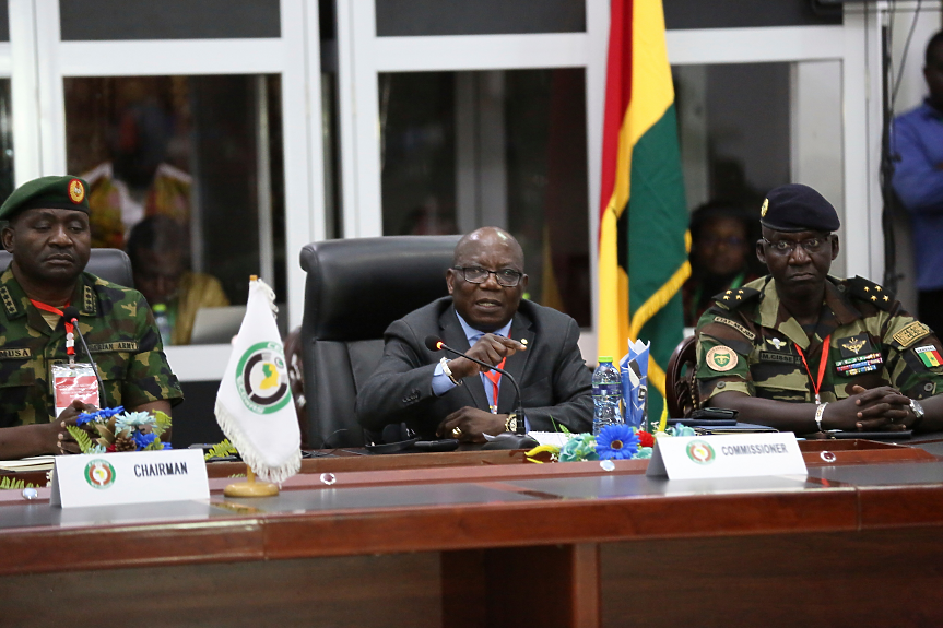 11 държави от Западна Африка дават войски за намеса в Нигер