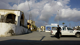 Сблъсъци между кипърски турци и миротворци на ООН
