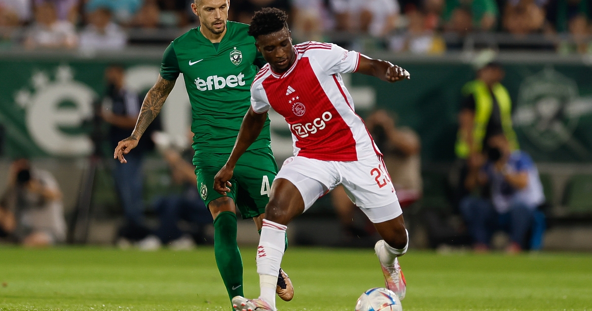 Аякс набързо приключи Лудогорец в спора между двата тима в