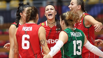Българският национален отбор по волейбол за жени се класира на